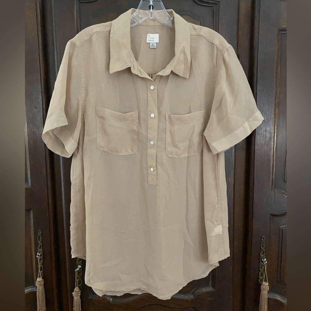 A New Day semi sheer short sleeve tan “popover” blouse XL worn once